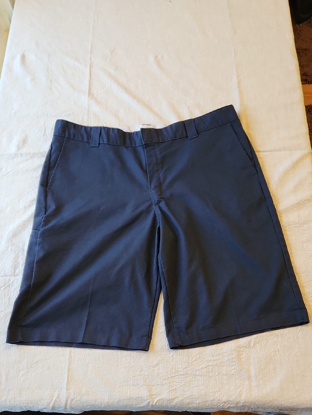 Dickies Navy Flat-Front Stretch Shorts Size 42x13